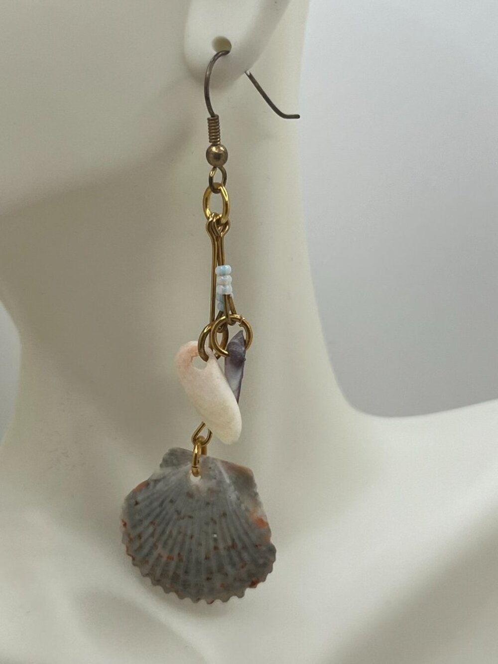 Seashell and Seed Bead earrings Handmade gold tones with blue - Picture 6 of 7